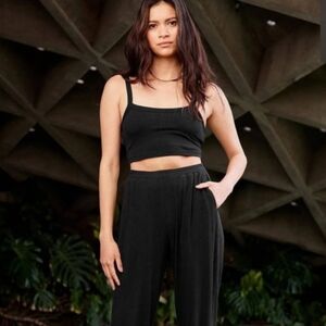 Alo Yoga whisper bra tank